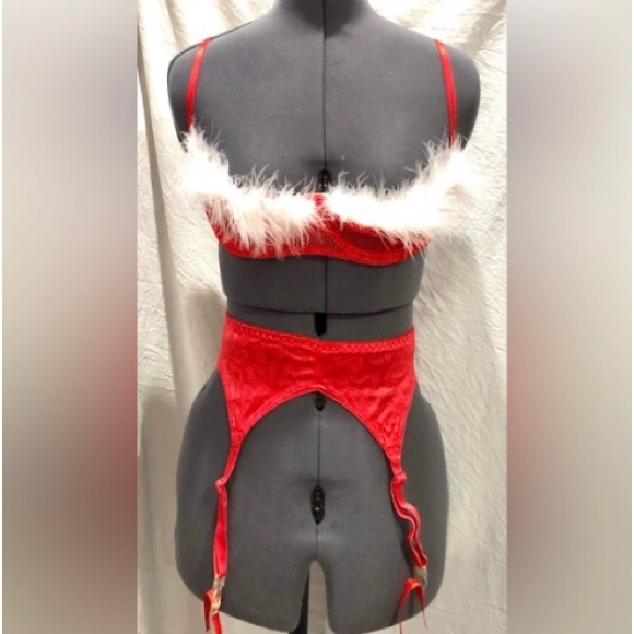 ♥️ LOVERS LANE red with white furry trim underwire bra size34 like new ex cond - Picture 10 of 11